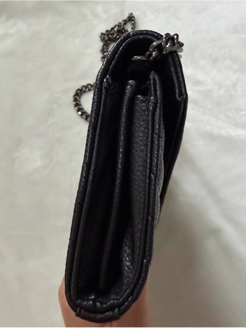 🔥LAST DROP HURRY🔥Saint Laurent Black Quilted Leather Crossbody w/ Gunmetal Chain - Picture 5 of 8